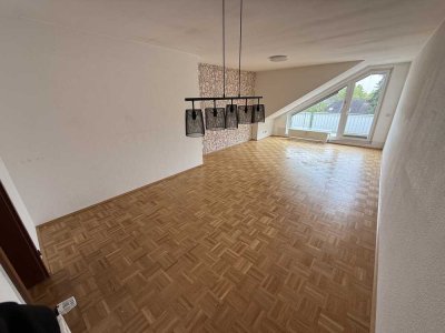 Helle 2-Zimmer Wohnung mit Balkon süd-ost Ausrichtung und Tetraeder-Blick in Bottrop-Mitte
