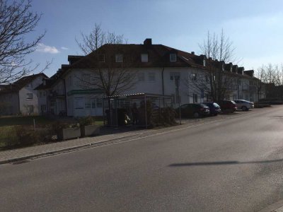Exklusive, gepflegte 2-Zimmer-DG-Wohnung mit Einbauküche in Gilching