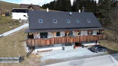 Traumhaftes Ferienhaus mit 2 Wohneinheiten am Packer Stausee