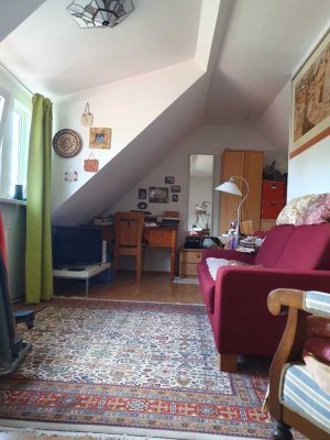 Charmante 2-Zimmer-Maisonettewohnung mit Einbauküche, Gartenmitnutzung und Top-Anbindung in Mainz-Ko