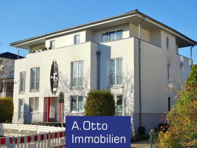 Krefeld - Bockum, moderne und helle 3 Zimmer Wohnung im 1. OG, Balkon, Wannenbad, EBK ÜB möglich