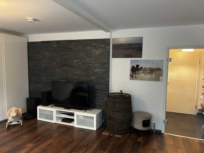 Exklusive 3-Zimmer Maisonette-Wohnung mit Aufzug in Augsburg-Lechhausen