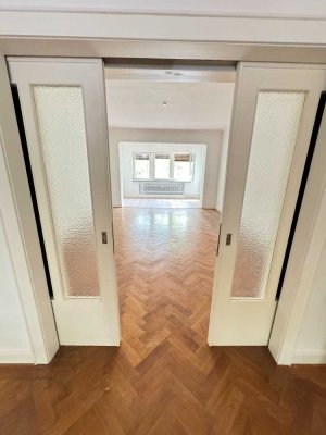 Wohnjuwel im Erdgeschoss ! Haus im Haus Charakter mit ca.162 m² und 6 Zimmern