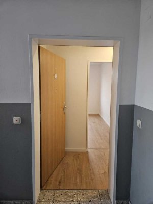 Exklusive 2-Zimmer-Wohnung mit Balkon im 3. OG gelegen