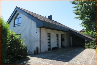 Lichtdurchflutetes Architektenhaus - Wohnen mit Stil