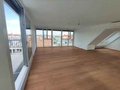 ERSTBEZUG! Sehr Helle DG-Maisonette mit großer Terrasse und Fernblick - Top72
