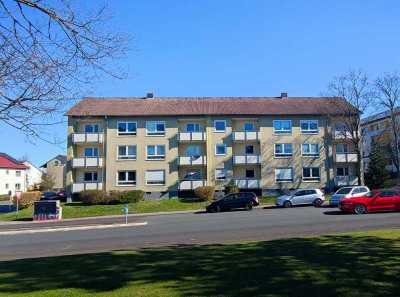 Ansprechende 4-Zimmer-Wohnung mit Balkon und Einbauküche
