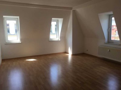 Stilvolle, modernisierte 2-Zimmer-Wohnung in Dresden