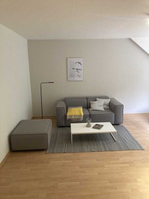 All in Möblierte 2-Raum-Dachgeschosswohnung warmmiete  in Lübeck befristet unbefristet auf Zeit