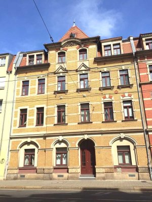 Helle Familien-Wohnung mit Wohnküche und 2 Bädern!