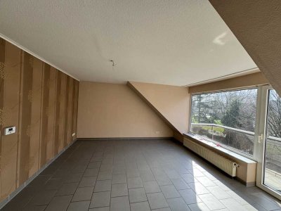 Ansprechende 2-Zimmer-Dachgeschosswohnung mit Balkon in Bedburg