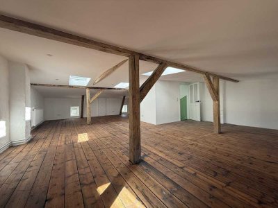 Charmante Altbauwohnung 2.OG & Dachstudio - Erstbezug n. Vollrenovierung | Lübeck St. Lorenz Nord