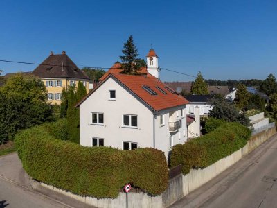 Frei: 1 bzw. 2 Fam-Haus bei Jettingen-Scheppach; erhöhte Dorflage u. sonniger Blick ins Mindeltal!