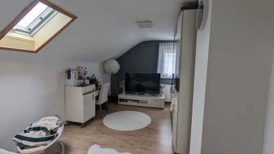 Schöne 2-Zimmer-Dachgeschosswohnung mit Einbauküche in Bad Mergentheim