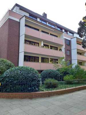 Schwachhausen: top Lage am Bürgerpark – sonnige, ruhige 3-Zi.-Wohnung mit großem Südbalkon