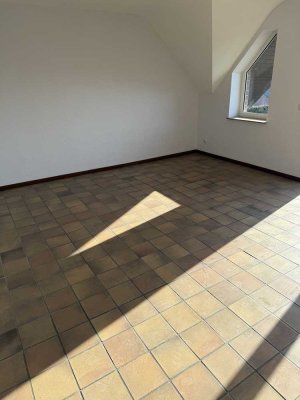 Helle und geräumige 4-Zimmer-Wohnung im Herzen von Brüggen