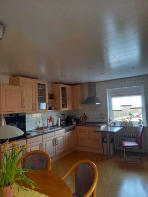Schöne und gepflegte 5-Zimmer-Wohnung mit Einbauküche in Stadthagen