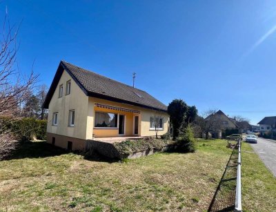 Charmantes Einfamilienhaus mit zwei Wohneinheiten in Eschbronn
