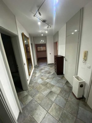 2,5-3 Zimmerwohnung mit Terrasse beste Lage Hannover-Zoo