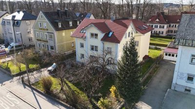 Neu zu gestaltende 6-Zimmer-Wohnung im Altbau