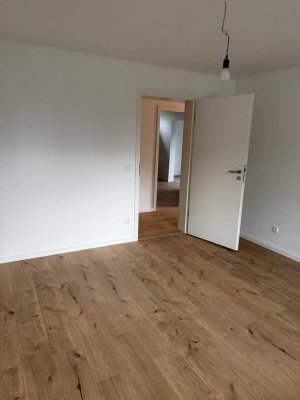 Erstbezug nach Renovierung. Attraktive 4-Zimmer-Wohnung mit Balkon in Augsburg