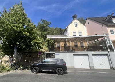 Einfamilienhaus mit zweitem (noch) unbebauten Grundstück, beide mit großer Grundstücksfläche!