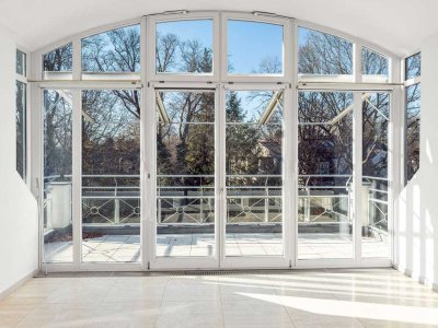 Penthousewohnung über drei Etagen. Lichtdurchflutetes Wohnen in ruhiger Lage.