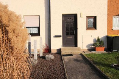 Familienfreundliches Reihenhaus mit Einzelgarage inmitten von Gersthofen!
