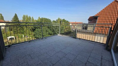 Großzügige 2-Raum-Dachgeschosswohnung mit Dachterrasse in Dessau