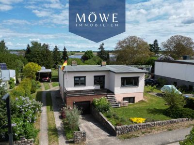 *Provisionsfrei* Einfamilienhaus mit Garten und Garagen
