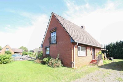 Sanierungsbedürftiges Familienhaus in ruhiger Lage