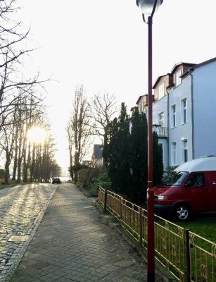 Sanierte Wohnung im grünen: ca. 200m bis zum Gehlsdorfer Ufer