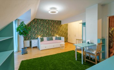 Modernes Apartment - mit Vollausstattung - apartment fully furnished (issue: the jungle)