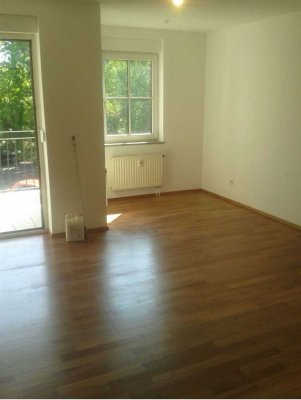 Helle 1-Zimmer-Wohnung mit Balkon und Tiefgaragenstellplatz in Würzburg