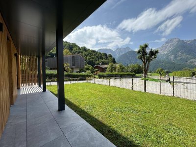 Neubauwohnung mit großem Garten und atemberaubendem Bergblick