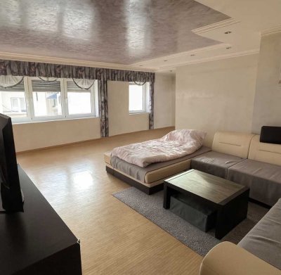 Helle, teilmöblierte 2-Zimmer-Wohnung in Nürnberg – ab sofort verfügbar!