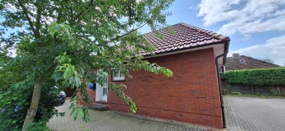 Bungalow in Leer! Wohnen in ruhiger Lage, dennoch zentral