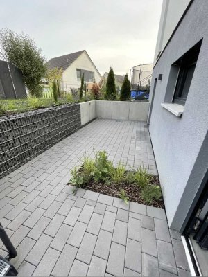 Schöne 2-Zimmer Wohnung mit großer Terrasse - pauschale Nebenkosten -
