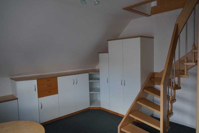 hochwertige Singlewohnung - teilmöbliert