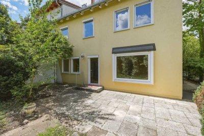 Reiheneckhaus mit großem Potential, Stu-dio und Hobbyraum in ruhiger Lage von München-Pasing