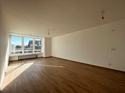 Frisch sanierte 3,5-Zimmer-Wohnung mit großem Balkon und Wohnküche in Uni-Nähe *WG-geeignet*