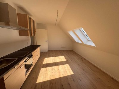 Erstbezug: helle, moderne 2,5-Zimmer-Wohnung mit Fußbodenheizung