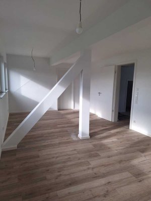 Erstbezug neu sanierte 4-Zimmer Wohnung in Grevenbroich-Wevelinghoven