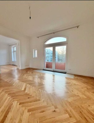 - Top Lage - Stillvolle 3-Zimmer am Pfaffenteich mit Einbauküche, Vollbad, Balkon und Gäste-WC