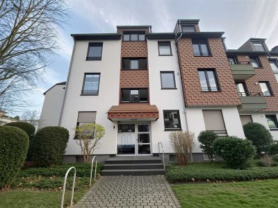 Gepflegte und ruhige zwei Zimmer Wohnung mit Balkon Zentral in Bonn-Duisdorf