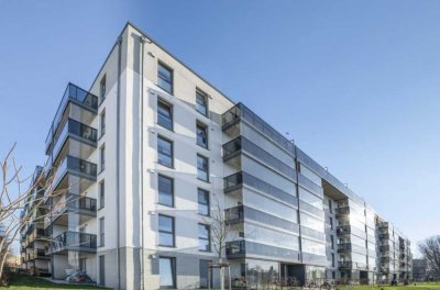 Zuhause mit 2 Zimmern und Balkon in Berlin