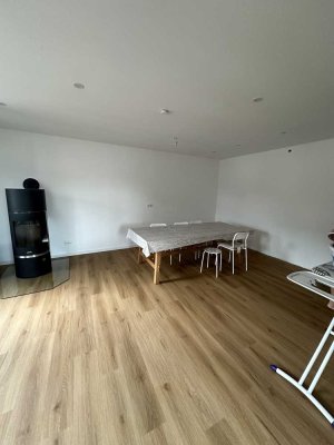 Vollständig renoviertes 6-Zimmer-Haus mit Einbauküche in Bobenheim-Roxheim