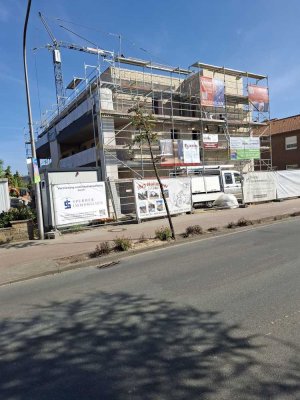Neubau! Aufzug! Barrierefreie WE im 1,OG! 3 ZKB mit großem Balkon
