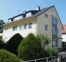 Wohnen in beliebter Lage mit Balkon und EBK
