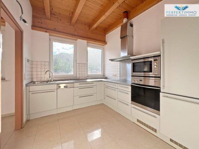 Zentrale 4-Zimmer-Wohnung im Dachgeschoß